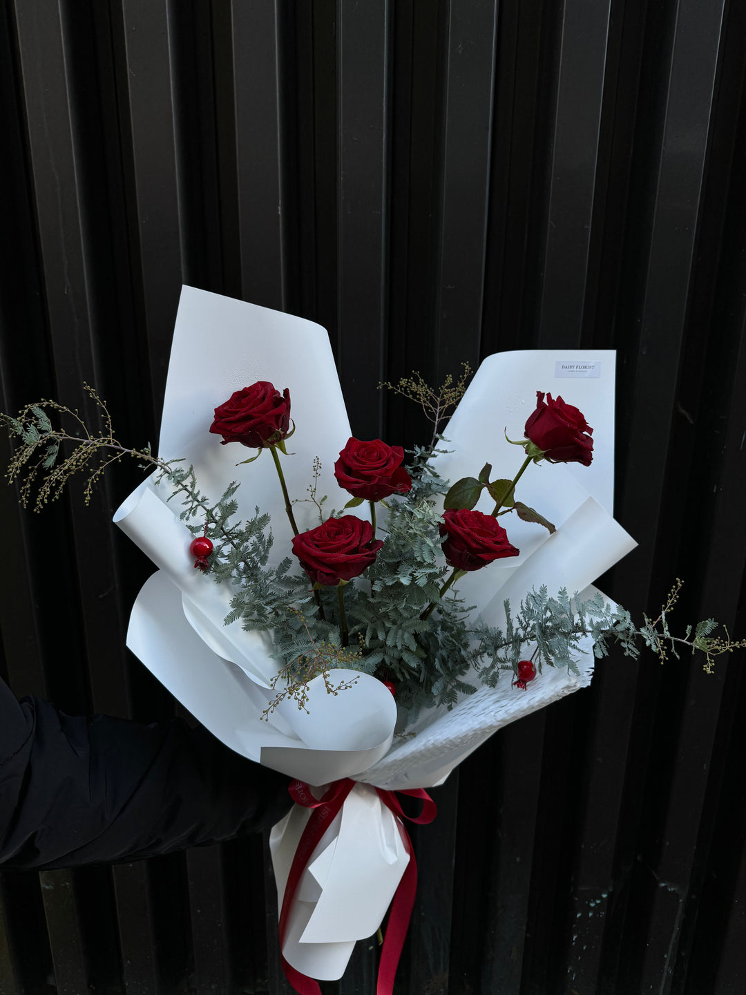 Bouquet of 5 Red Roses