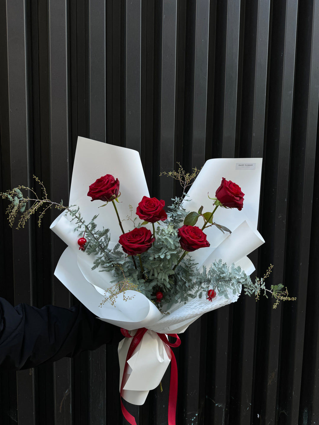 Bouquet of 5 Red Roses