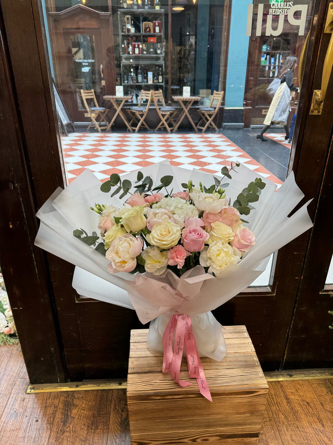 Bright & Light Bouquet - Mixed Fresh Flowers | Daisy Florist