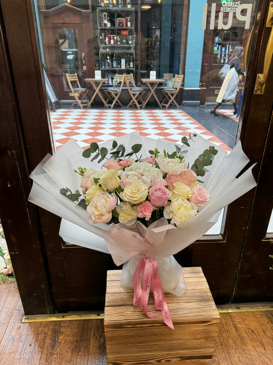 Bright & Light Bouquet - Mixed Fresh Flowers | Daisy Florist