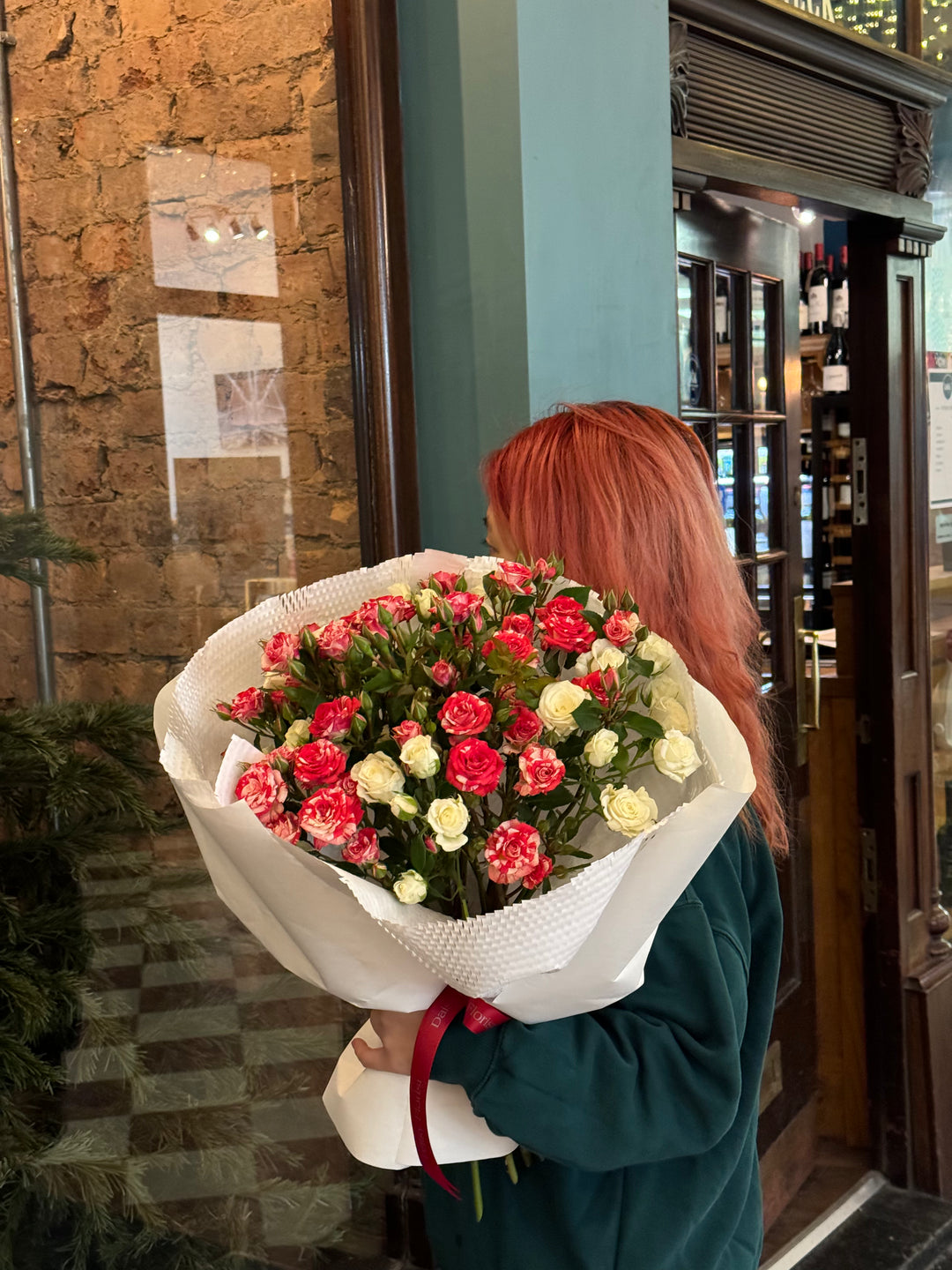 Rosy Whispers - Mix of Colourful Spray Roses | Daisy Florist