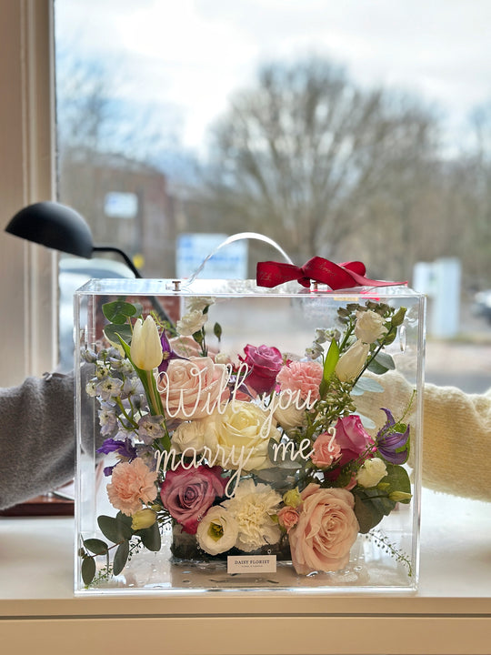 Pink Pastel Mixed Fresh Flower in large Mica Box (35x30x18cm) | Daisy Florist