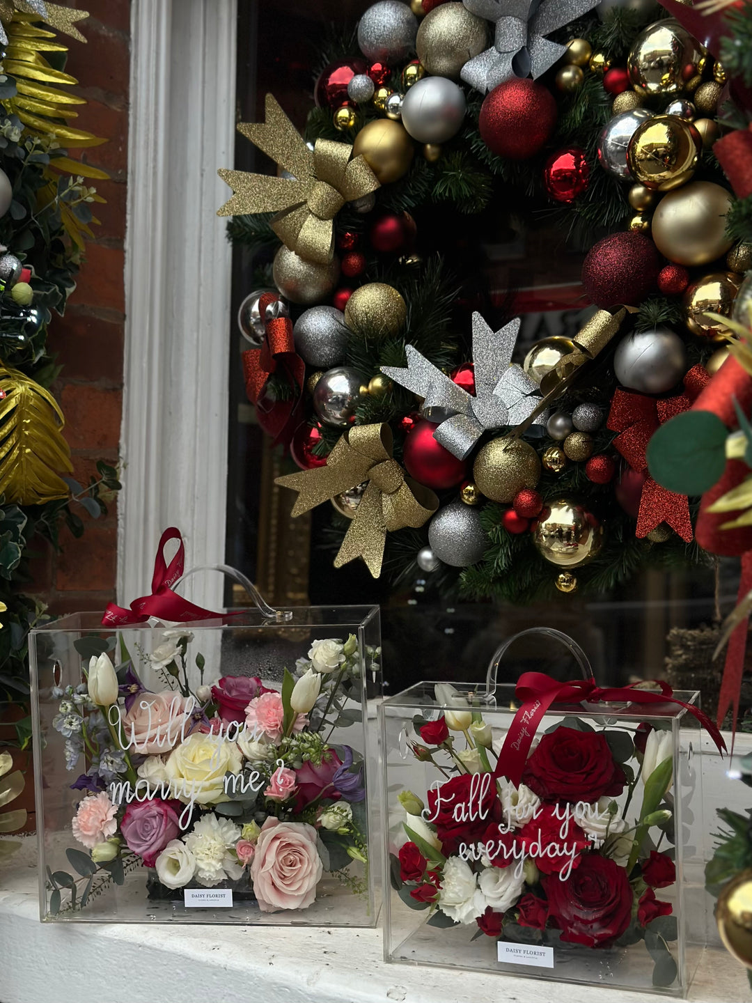 Pink Pastel Mixed Fresh Flower in large Mica Box (35x30x18cm) | Daisy Florist