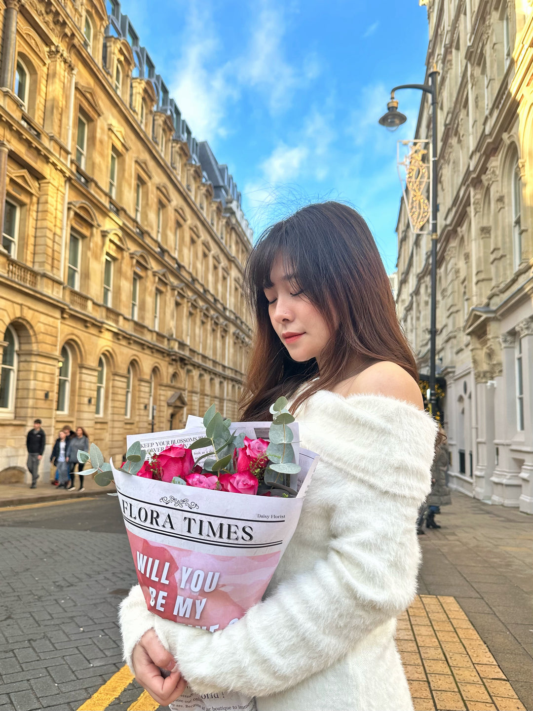 Purple Passion Posy: Elegant Purple Roses Arrangement | Daisy Florist