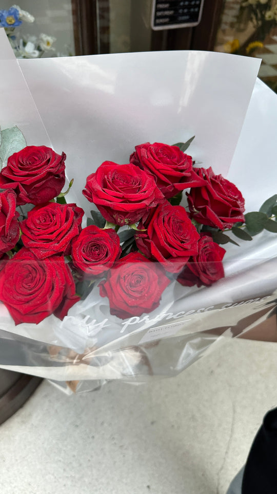 Fresh Flowers: Red Roses Bouquet with white wrapping| Daisy Florist