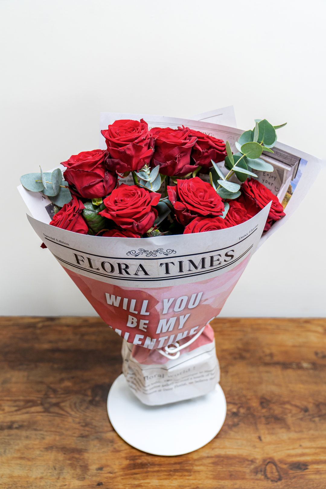 Crimson Love Symphony: Red Roses Arrangement - 10 stems | Daisy Florist