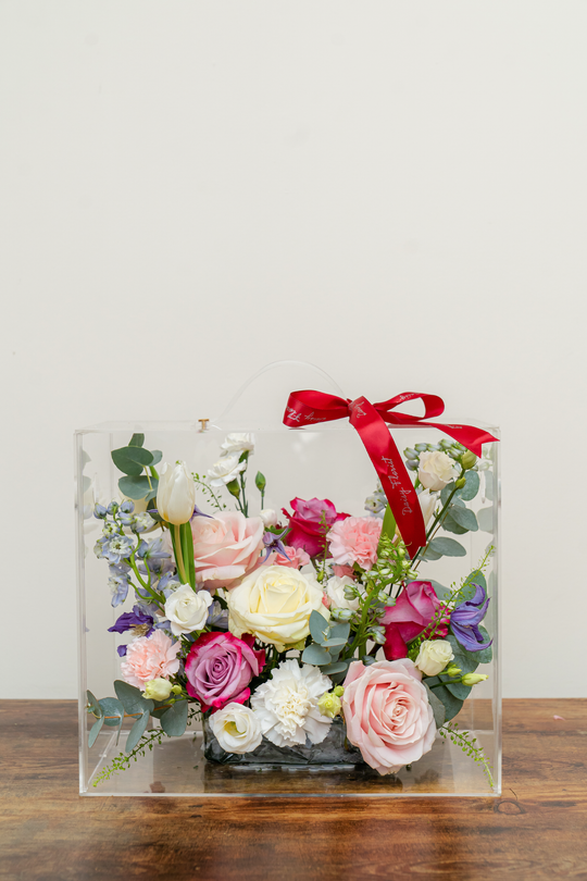 Pink Pastel Mixed Fresh Flower in large Mica Box (35x30x18cm) | Daisy Florist