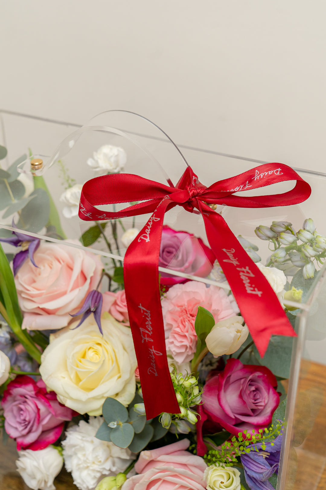 Pink Pastel Mixed Fresh Flower in large Mica Box (35x30x18cm) | Daisy Florist