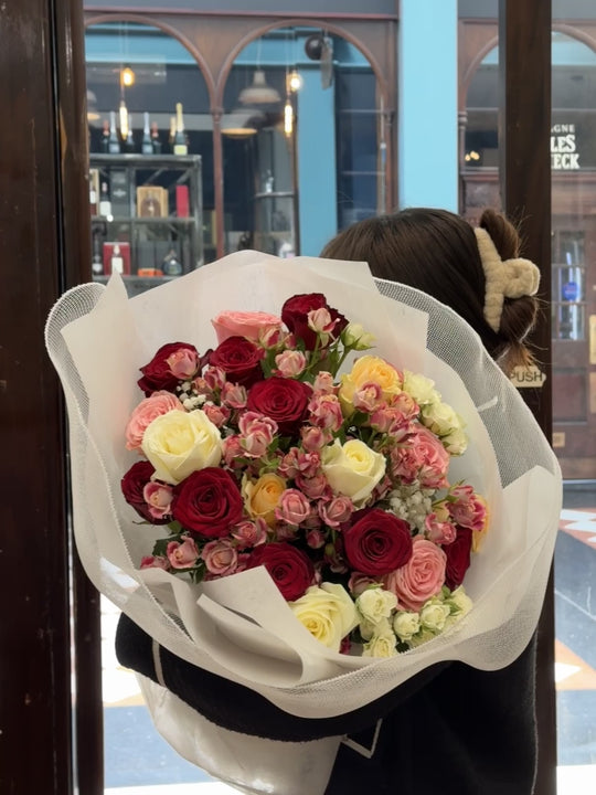 Fresh Flowers: Radiant Mix Roses Medley Bouquet | Daisy Florist